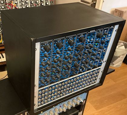 Technosaurus-Selector